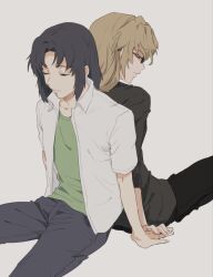  2boys back-to-back black_hair black_pants black_shirt brown_hair closed_eyes closed_mouth collared_shirt expressionless glasses green_shirt grey_background hand_on_another's_hand makabe_kazuki male_focus minashiro_soushi multiple_boys pants sawa2 shirt short_hair short_sleeves simple_background sitting soukyuu_no_fafner three-quarter_sleeves unbuttoned unbuttoned_shirt white_shirt 