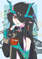  1girl absurdres aqua_hair arknights arrow_(symbol) bare_shoulders black_hair black_robe chongyue_(arknights) chongyue_(arknights)_(cosplay) colored_extremities colored_inner_hair commentary_request cosplay dragon_girl dragon_horns dusk_(arknights) dusk_zyanai earrings eating food hair_over_one_eye highres horns jewelry long_hair long_sleeves looking_at_viewer multicolored_hair one_eye_covered orange_eyes pointy_ears robe single_sleeve solo translation_request twitter_username upper_body 