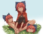  1girl :3 :d ahoge barefoot black_shirt blue_bow bow cloak closed_eyes disembodied_head full_body grass hair_bow highres indian_style multiple_heads red_eyes redhead sekibanki shirt short_hair sitting smile touhou yuzu5p4 