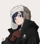  androgynous blue_eyes blue_hair coat commentary eyebrows_hidden_by_hair frown gloves hat highres kimura_731 original red_gloves signature solo upper_body winter_clothes winter_coat 