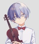  1boy aged_down aoyagi_touya blue_eyes blue_hair bow bowtie closed_mouth collared_shirt commentary dark_blue_hair grey_background hair_between_eyes instrument long_sleeves looking_at_viewer male_child meme mole mole_under_eye multicolored_hair project_sekai red_bow red_bowtie shirt short_hair simple_background slc_yh solo split-color_hair symbol-only_commentary twitter_rabbit_ears_(meme) two-tone_hair upper_body violin white_shirt 
