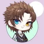  1boy black_jacket blue_eyes chibi circle collared_shirt daolin_(xing_xueyuan) green_eyes hair_pulled_back heterochromia highres jacket kumu_zaisheng looking_at_viewer parted_bangs purple_background shirt short_hair solo upper_body white_shirt xing_xueyuan yellow_eyes 