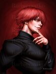  1boy barbieraatko black_shirt fingernails hand_on_own_face highres hisoka_morow hunter_x_hunter large_pectorals male_focus muscular muscular_male pectorals profile red_background redhead sharp_fingernails shirt signature smile solo upper_body watermark yellow_eyes 