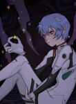  1girl ayanami_rei blue_hair bodysuit breasts closed_mouth hair_between_eyes highres neon_genesis_evangelion pilot_suit plugsuit red_eyes redhead short_hair sky solo star_(sky) star_(symbol) starry_sky vivian13295029 white_bodysuit 