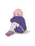  1girl absurdres blush braid dot_nose highres kaf_(kamitsubaki_studio) kamitsubaki_studio kneehighs long_sleeves memori_(egachachachan) multicolored_eyes pink_hair shadow shoes shorts sitting sneakers socks solo tears trembling virtual_youtuber white_background yellow_pupils zipper 