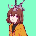  1girl animal_on_head brown_hair creature dragon familiar green_background heart highres hood hoodie kuu_(under_night_in-birth) linne on_head short_hair simple_background tb_(spr1110) under_night_in-birth violet_eyes yellow_hoodie 