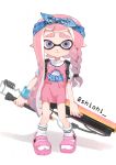  1girl absurdres artist_name bandana basketball_jersey blue_bandana blue_wristband blush braid closed_mouth commentary_request full_body gradient_hair highres holding holding_weapon inkling inkling_girl jersey long_hair looking_at_viewer multicolored_hair pink_footwear pink_hair pointy_ears purple_hair sandals shiohi shirt short_sleeves side_braid sidelocks simple_background single_braid socks solo splatana_wiper_(splatoon) splatoon_(series) standing t-shirt tentacle_hair thick_eyebrows twitter_username very_long_hair violet_eyes wavy_mouth weapon white_background white_shirt white_socks wristband 