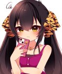  1girl animal_print black_hair blush buttons cellphone collarbone commentary eyelashes flat_chest hair_between_eyes hair_ribbon hand_up heart heart_necklace highres holding holding_phone idolmaster idolmaster_cinderella_girls jewelry long_hair looking_at_viewer maju_risa matoba_risa necklace phone pink_shirt ribbon shirt sidelocks smartphone solo squiggle tank_top tiger_print twintails upper_body v-shaped_eyebrows white_background yellow_ribbon 