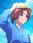  1girl blue_shirt blue_sky blurry bokeh brown_hair closed_mouth clouds depth_of_field hat hibike!_euphonium high_ponytail highres holding holding_clothes holding_hat long_sleeves medium_hair nakagawa_natsuki outdoors ponytail shirt sky smile solo usagihop violet_eyes watermark 