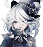  1girl ahoge ascot black_ascot black_gloves blue_brooch blue_eyes blue_hair blue_headwear blue_jacket furina_(genshin_impact) genshin_impact gloves hat heterochromia highres jacket light_blue_hair light_particles looking_at_viewer mi505521 multicolored_hair open_mouth simple_background smile solo streaked_hair top_hat upper_body white_background 