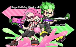  2boys black_footwear black_shirt black_shorts blue_eyes colored_tongue dated full_body green_hair green_tongue grey_shirt gun happy_birthday hemosuke holding holding_gun holding_weapon inkling_boy inkling_player_character male_focus multiple_boys paint pink_eyes pink_hair pointy_ears sharp_teeth shirt shoes shorts smile sneakers splatoon_(series) teeth tentacle_hair water_balloon weapon weapon_request yellow_footwear 