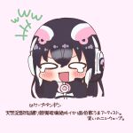  1girl african_penguin_(kemono_friends) black_hair cthun_n elbow_gloves gloves headphones hood hoodie kemono_friends kemono_friends_v_project laughing long_hair looking_at_viewer microphone multicolored_hair open_mouth penguin_girl pink_background pink_hair simple_background solo tears translation_request upper_body virtual_youtuber white_hair zipper 