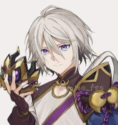  1boy bishounen black_gloves bridal_gauntlets chinese_clothes closed_mouth fate/grand_order fate_(series) fingerless_gloves gem gloves gold_trim grey_background grey_hair highres holding holding_mask looking_at_viewer male_focus mask miso_fgo portrait prince_of_lan_ling_(fate) purple_gemstone shirt simple_background solo twitter_username violet_eyes 