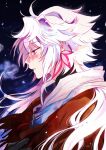  1boy black_gloves blush dark_background earrings fate/grand_order fate_(series) from_side gloves heeparang jewelry male_focus medium_hair merlin_(fate) night night_sky portrait robe sky snowing solo violet_eyes white_hair white_robe 