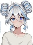  1girl alternate_costume alternate_hairstyle blue_eyes blue_hair double_bun furina_(genshin_impact) genshin_impact grey_hair hair_bun heterochromia highres long_hair looking_at_viewer mismatched_pupils multicolored_hair shirt solo vickie_(cryingrobot) white_shirt 