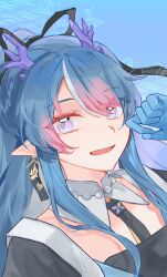  1girl :d arknights black_ribbon blue_background blue_eyes blue_hair chinese_commentary commentary_request detached_collar dragon_girl dragon_horns earrings hair_ribbon highres horns jewelry ling_(arknights) ling_(towering_is_cliff_of_nostalgia)_(arknights) long_hair looking_at_viewer multicolored_eyes multicolored_hair necklace official_alternate_costume open_mouth pearl_necklace pink_eyes pink_hair pointy_ears portrait ribbon smile solo streaked_hair tang_cu_caihong two-tone_eyes white_hair 