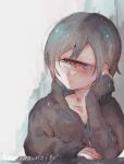  black_hoodie cyclops door grey_hair hood hoodie mama_ni_aitai nonono_no one-eyed red_eyes serious short_hair yonbanme 