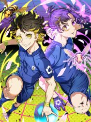  2boys \m/ animal bachira_meguru bee black_hair blonde_hair blue_lock blue_shorts bug colored_inner_hair commentary_request full_body gloves grid halu-ca highres looking_at_viewer male_focus mikage_reo multicolored_hair multiple_boys purple_hair short_hair shorts smile soccer_uniform sportswear two-tone_hair violet_eyes yellow_eyes 