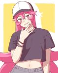  1girl baseball_cap black_nails black_shirt bracelet hair_between_eyes hat highres jewelry long_hair looking_at_viewer midriff navel original pink_eyes pink_hair rida_(vibrantrida) shirt short_sleeves sidelocks smile solo t-shirt upper_body very_long_hair vibrantrida white_headwear yellow_background 