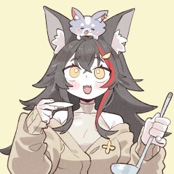  1girl :3 animal_ear_fluff animal_ears bare_shoulders black_hair blush breasts cardigan cardigan_partially_removed cocomayo29_(tomato) commentary fang fingernails hair_between_eyes hair_ornament holding holding_ladle hololive ladle long_hair looking_up miofa_(ookami_mio) multicolored_hair official_alternate_costume ookami_mio ookami_mio_(street) open_mouth red_hair shirt simple_background sleeveless sleeveless_shirt sleeveless_turtleneck smile solo solo_focus straight-on streaked_hair turtleneck upper_body virtual_youtuber wolf_ears wolf_girl yellow_background yellow_eyes 