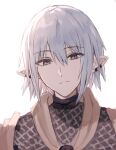  1boy armor chainmail closed_mouth ear_piercing final_fantasy final_fantasy_xiv grey_eyes grey_hair haurchefant_greystone kinona looking_at_viewer male_focus piercing pointy_ears simple_background smile solo upper_body white_background 