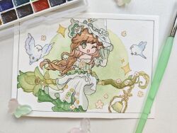 1girl ambird_(infinity_nikki) animal art_tools_in_frame bare_shoulders bird broom broom_riding brown_hair butterfly_hat_ornament chibi chinese_commentary circle commentary_request dress dress_flower earrings floating_clothes floating_hair flower flower_earrings frilled_dress frills green_background green_dress green_eyes green_flower green_hat hair_flower hair_ornament hand_in_own_hair happy hat hat_flower hat_ornament highres infinity_nikki jewelry lantern layered_sleeves light_blush long_dress long_hair long_sleeves looking_ahead low_twintails nikki_(series) off-shoulder_dress off_shoulder one_eye_closed open_mouth painting_(medium) photo_(medium) pleated_sleeves qianniaosikong rainfall_&amp;_blossoms_(infinity_nikki) short_over_long_sleeves short_sleeves sidelocks sleeves_past_wrists smile solo sparkle striped_clothes striped_dress traditional_media twintails two-tone_background vertical-striped_clothes vertical-striped_dress very_long_hair watercolor_(medium) wavy_hair white_background white_flower witch witch_hat yellow_flower 