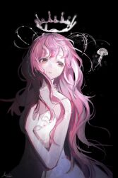  1girl bare_arms bare_shoulders black_background brown_eyes chinese_commentary choker commentary_request cowboy_shot crown dot_nose dress expressionless eyelashes floating_crown hand_on_own_chest highres jellyfish light_particles long_hair long_sidelocks looking_to_the_side mimu_mimu nikki_(nikki) nikki_(series) official_alternate_color parted_lips pink_crown pink_hair see-through_choker shining_nikki sidelocks signature simple_background sleeveless sleeveless_dress solo spaghetti_strap very_long_hair watcher_of_the_depths_(shining_nikki) wavy_hair white_choker white_dress 