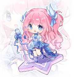  1girl armlet bare_shoulders belt blue_bow blue_bowtie blue_dress blue_eyes blue_gloves blue_ribbon blue_shorts boots bow bowtie chest_belt chibi chinese_commentary commentary_request commission dress eyelashes eyes_visible_through_hair feather_hair_ornament feathers gloves grey_belt hair_ornament hair_ribbon happy headset idol infinity_nikki jewelry knee_boots lanlan_zhi_jiabing light_blush light_particles long_hair looking_at_viewer lying microphone microphone_stand nikki_(nikki) nikki_(series) on_side open_mouth outline outstretched_hand pink_hair pleated_dress purple_boots ribbon sample_watermark shorts shorts_under_dress sidelocks smile solo stage standing star_(symbol) starry_nocturne_(infinity_nikki) too_many_watermarks train_(clothing) two-tone_dress very_long_hair watermark wavy_hair white_background white_dress white_outline zoom_layer 