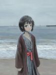  1girl absurdres black_eyes black_hair clouds cloudy_sky day highres horizon japanese_clothes kimono looking_at_viewer ocean okura_lino original outdoors sand scenery short_hair sky solo water yukata 