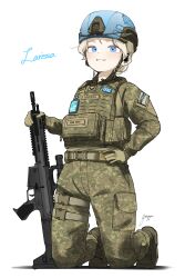  1girl absurdres army assault_rifle camouflage combat_helmet digital_camouflage gruppe gun helmet highres holding holding_gun holding_weapon kneeling military military_combat_uniform military_fatigues military_uniform original rifle scope soldier tactical_clothes united_nations weapon 