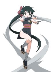  1girl ahoge azumaya_koyuki bandaged_leg bandages black_hair black_socks bow bracer dual_wielding full_body green_eyes hair_bow highres holding holding_kunai holding_weapon japanese_clothes keroro_gunsou kimono kunai long_hair looking_at_viewer obi open_mouth ponytail purple_kimono red_bow red_sash rytoua318 sandals sash short_kimono side_slit simple_background socks solo tabi very_long_hair weapon white_background 
