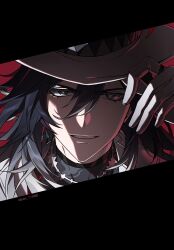  0p78xopwsj83779 1boy artist_name ashveil_(honkai:_star_rail) black_hair earrings fedora gloves gradient_hair grey_eyes grin hair_between_eyes hashtag-only_commentary hat highres honkai:_star_rail honkai_(series) jacket jewelry long_hair looking_at_viewer multicolored_hair necklace red_background ring shade single_earring smile turtleneck v-shaped_eyebrows white_jacket 