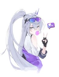  1girl absurdres black_gloves blowing_bubble_gum chewing_gum clothing_cutout commentary_request crossed_bangs dawon fingerless_gloves gloves goggles goggles_on_head gradient-tinted_eyewear grey_eyes grey_hair highres honkai:_star_rail honkai_(series) purple-tinted_eyewear shoulder_cutout silver_wolf_(honkai:_star_rail) simple_background solo tinted_eyewear upper_body v white_background 