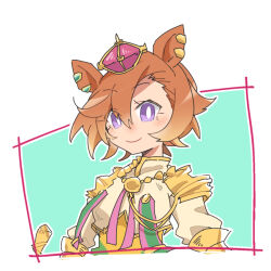  1girl animal_ears beer_hsk brown_hair closed_mouth commentary_request crown green_background grey_shirt hair_between_eyes horse_ears mini_crown puffy_short_sleeves puffy_sleeves shirt short_sleeves smile solo t.m._opera_o_(o_sole_suo!)_(umamusume) t.m._opera_o_(umamusume) two-tone_background umamusume upper_body violet_eyes white_background 