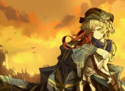  1girl ;) armor bag blonde_hair blue_coat blue_neckerchief brown_bag brume_(reverse:1999) chinese_commentary coat commentary_request dragon dragon_on_shoulder freckles gradient_sky green_hat hat highres looking_at_creature neckerchief one_eye_closed orange_sky reverse:1999 short_hair shoulder_armor shoulder_bag simple_bird sky small_dragon smile solo tank_top turning_head twilight upper_body white_tank_top yellow_sky youmo_yinzi 