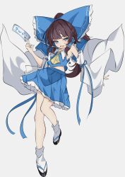  1girl absurdres alternate_color ascot between_fingers blue_bow blue_eyes blue_skirt blush bow brown_hair commentary_request detached_sleeves fang frilled_bow frilled_hair_tubes frilled_skirt frills full_body grey_background hair_bow hair_tubes hakurei_reimu highres holding holding_ofuda long_hair ofuda ofuda_between_fingers open_mouth player_2 ribbon-trimmed_sleeves ribbon_trim sandals simple_background skin_fang skirt skirt_set smile socks solo touhou translation_request unanooo_(fthx7532) white_socks yellow_ascot 