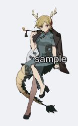  1girl absurdres antlers black_shoes blonde_hair blue_dress breasts brown_jacket chinese_commentary closed_mouth commentary_request dragon_girl dragon_horns dragon_tail dress full_body fur-tipped_tail green_scales green_tail high_heels highres holding holding_smoking_pipe horns iwakoo jacket jacket_on_shoulders kicchou_yachie kiseru looking_at_viewer pointy_ears red_eyes sample_watermark shoes short_hair short_sleeves small_breasts smile smoking_pipe solo tail touhou translation_request turtle_shell watermark yellow_horns 