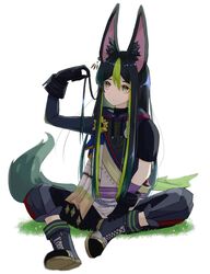  0o_oimo 1boy animal_ears bishounen black_gloves fox_boy fox_ears full_body genshin_impact gloves green_eyes green_hair highres holding holding_hair long_hair male_focus multicolored_hair simple_background sitting solo streaked_hair tighnari_(genshin_impact) white_background 