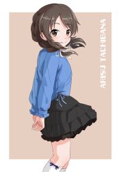  1girl arms_behind_back black_skirt blue_shirt border brown_background brown_eyes brown_hair character_name closed_mouth commentary_request feet_out_of_frame frilled_sleeves frills from_side hair_ribbon highres idolmaster idolmaster_cinderella_girls illustscody layered_skirt long_sleeves looking_at_viewer looking_to_the_side medium_hair outside_border ribbon shirt simple_background skirt smile solo split_mouth standing tachibana_arisu turning_head white_border white_ribbon 
