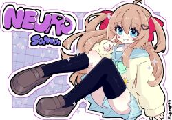  1girl ahoge aqua_bow aqua_bowtie asymmetrical_legwear black_socks blue_eyes blue_sailor_collar blue_skirt blush_stickers border bow bowtie brown_hair brown_shoes cardigan character_name circle geometric_pattern grid_background grin hair_between_eyes hair_ornament hair_ribbon hand_up hashtag-only_commentary heart heart_hair_ornament highres knees_up loafers long_hair long_sleeves looking_at_viewer mgmg_mgmg miniskirt neuro-sama open_mouth outline pleated_skirt pointing purple_background red_ribbon ribbon sailor_collar shoes sitting skirt sleeves_past_wrists smile socks solo sparkle triangle two_side_up uneven_legwear vedal_ai very_long_hair virtual_youtuber white_border white_outline yellow_cardigan 