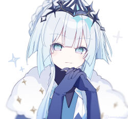  1girl black_tiara blue_eyes blue_gloves blue_hair cerydra_(conquest)_(honkai:_star_rail) cerydra_(honkai:_star_rail) commentary_request fur_trim gloves highres honkai:_star_rail honkai_(series) long_hair looking_at_viewer official_alternate_costume portrait simple_background solo tiara upper_body uwasewau white_background 