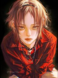  1girl absurdres black_background black_hairband blue_eyes brown_hair chain chain_necklace closed_mouth eyelashes hair_intakes hairband highres jewelry lips long_sleeves looking_at_viewer necklace original parted_bangs red_shirt shirt short_hair simple_background solo tan_peng_le upper_body 