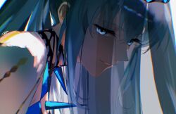  1girl blue_eyes commentary_request crown fate/grand_order fate_(series) hair_between_eyes highres long_hair looking_at_viewer morgan_le_fay_(fate) morgan_le_fay_(queen_of_winter)_(fate) ponytail senmochi_02 smile solo spikes veil very_long_hair white_hair 