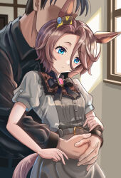  1boy 1girl absurdres alternate_costume animal_ears black_bow black_hair black_shirt blue_eyes blue_pants bow brown_hair collared_shirt commentary_request dress faceless faceless_male grey_dress hair_between_eyes highres horse_ears horse_girl horse_tail hug hug_from_behind long_sleeves narita_taishin_(umamusume) pants shikibara_fukka shirt short_hair short_sleeves tail trainer_(umamusume) umamusume 