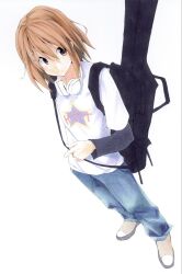  1girl brown_eyes brown_hair guitar_case headphones headphones_around_neck highres hirasawa_yui instrument_case k-on! shiki_59 shirt t-shirt white_background 
