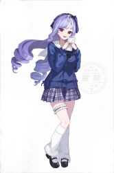  1girl ahoge alternate_costume blush bow commentary_request drill_hair enko frilled_thigh_strap full_body hairband highres holding holding_letter letter long_hair long_sleeves looking_at_viewer mole mole_under_eye multicolored_hair open_mouth pointy_ears purple_bow purple_hair purple_hairband purple_skirt red_eyes shoes simple_background skirt smile socks solo streaked_hair thigh_strap vivian_banshee watermark white_background white_socks zenless_zone_zero 
