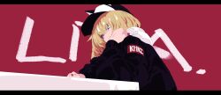  1girl absurdres airy.i.ray animal_ears animal_hat baseball_cap black_hat black_jacket blonde_hair character_name commentary dog_ears dog_girl dog_hat hat highres hood hood_down hoodie jacket kmnz letterboxed lita_(kmnz) red_background solo upper_body violet_eyes virtual_youtuber white_hoodie 