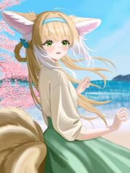  1girl :d animal_ear_fluff animal_ears arknights blonde_hair blue_hairband blush braid cherry_blossoms commentary day flower green_eyes green_skirt hairband highres long_hair looking_at_viewer multicolored_hair multiple_tails ocean official_alternate_costume open_mouth outdoors pink_flower shirt skirt smile solo streaked_hair suzuran_(arknights) suzuran_(spring_praise)_(arknights) tail turbidpeachzz white_hair white_shirt wind yellow_tail 
