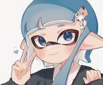  1girl blue_eyes blue_hair commentary_request hair_ornament hairclip heart inkling inkling_girl long_hair looking_at_viewer pointy_ears smile solo splatoon_(series) upper_body v white_background yn_uo0 