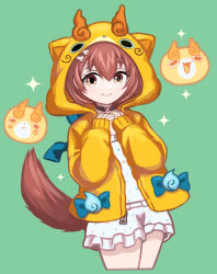  1girl bone_hair_ornament brown_eyes brown_hair character_hood choker closed_mouth commentary_request cropped_legs dog_girl dog_tail green_background hair_between_eyes hair_ornament hololive inugami_korone kirara_(hitominak3) komajirou looking_at_viewer o-ring o-ring_choker simple_background smile solo sparkle tail virtual_youtuber youkai_watch 
